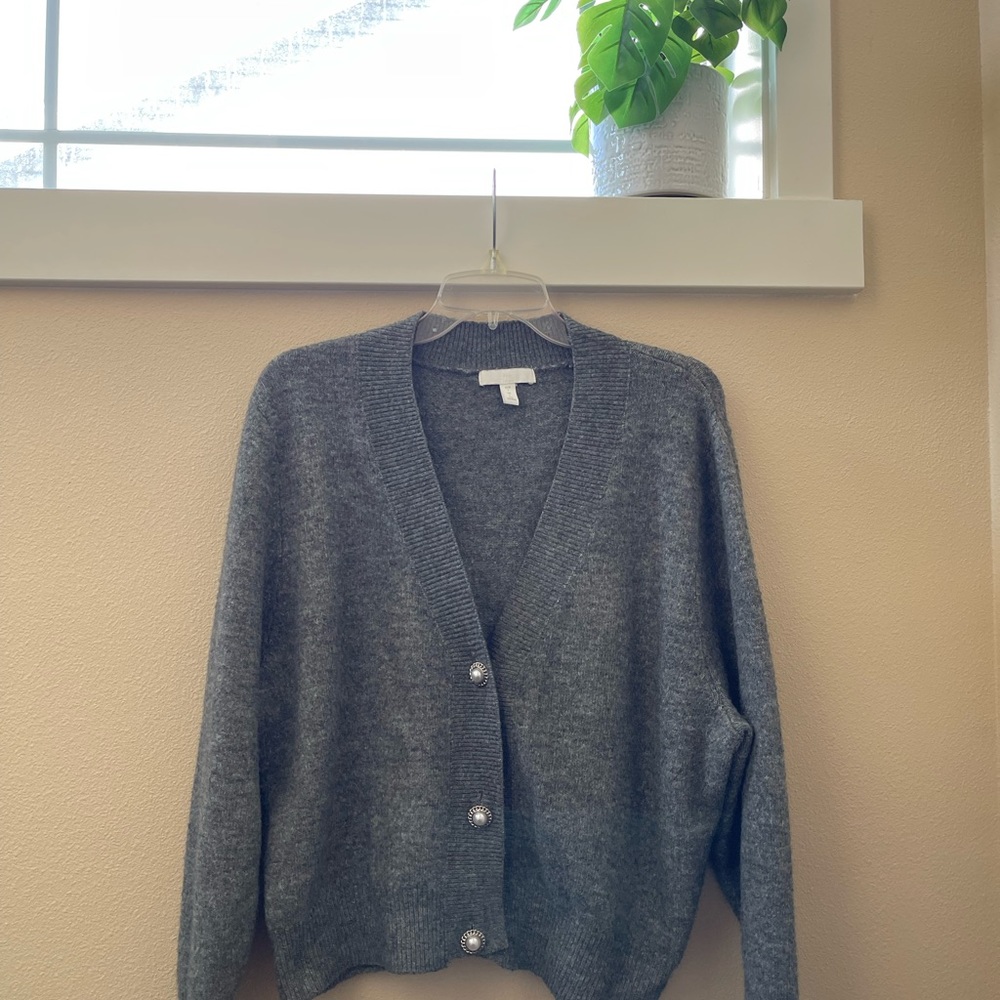 Grey cardigan by H&M